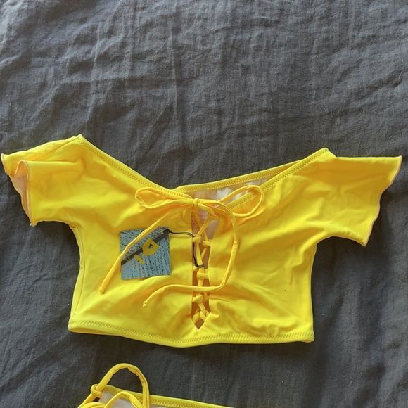 NWT Freedom Beachwear yellow adjustable strap Bikini set - Picture 15 of 16